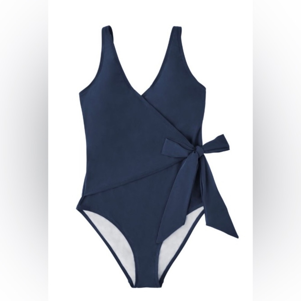 Navy blue swim wear